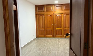 VENDO APRTAMENTO EN LA ALMERIA LAURELES