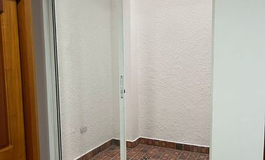 VENDO APRTAMENTO EN LA ALMERIA LAURELES