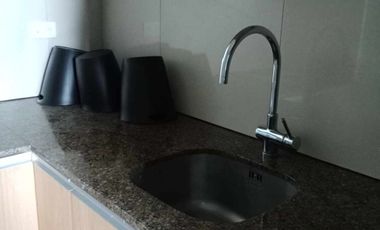 FOR RENT - 1 BEDROOM UNIT AT 8 NEWTOWN BOULEVARD