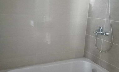 FOR RENT - 1 BEDROOM UNIT AT 8 NEWTOWN BOULEVARD