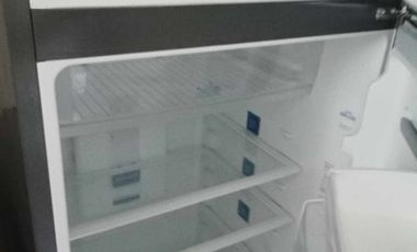 FOR RENT - 1 BEDROOM UNIT AT 8 NEWTOWN BOULEVARD