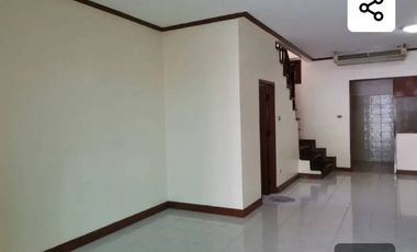 Town Home for sale, 2 floors, newly renovated, Krisada Nakhon Village 26, size 23 sqw., 2 bedrooms, 2 bathrooms, usable area 120, selling price 1,650,