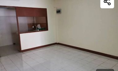 Town Home for sale, 2 floors, newly renovated, Krisada Nakhon Village 26, size 23 sqw., 2 bedrooms, 2 bathrooms, usable area 120, selling price 1,650,