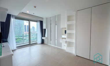 The River by Raimon Land - Well Maintained 1 Bed Condo for Sale!
