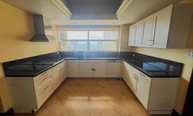 Stunning 4-Bedroom Unit with Panoramic Views for Sale in Discovery Primea