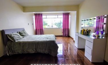 CASA EN VENTA FRENTE AL PARQUE COLONIAL CERCA DE MAKRO DE LA AV. FAUCETT Y COLONIAL EN EL CALLAO