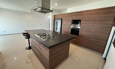 Casa de lujo en Fracc. Cumbres del Lago, Querétaro.