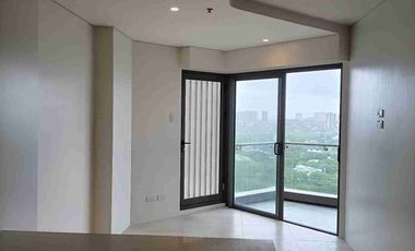 CASH PAYMENT TAMBULI ONE BEDROOM  WITH BALCONY AND OCEAN VIEWS P7.5MILLION