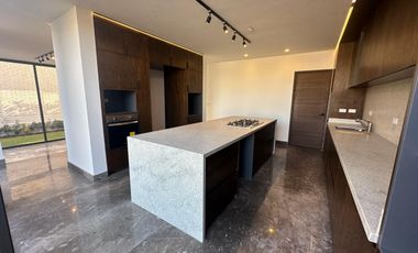 Residencia de lujo en Lomas del Campanario Norte, Querétaro.