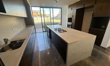 Residencia de lujo en Lomas del Campanario Norte, Querétaro.