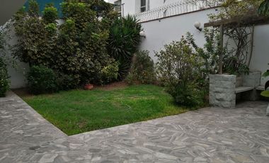 Oferta, bajó de precio ! Vendo casa en avenida Las Artes Nortes .San Borja