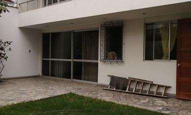 Oferta, bajó de precio ! Vendo casa en avenida Las Artes Nortes .San Borja