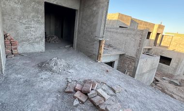 Duplex en Venta | 4 Hab. | B° Privado, Maipu