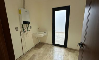 Casa con alberca en Fracc. La Espiga, Querétaro.