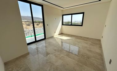Casa con alberca en Fracc. La Espiga, Querétaro.