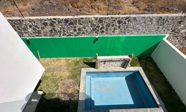 Casa con alberca en Fracc. La Espiga, Querétaro.