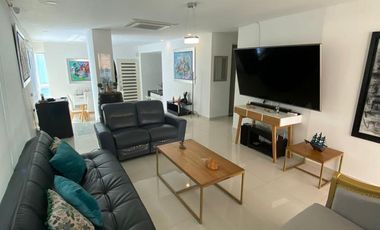 VENDO CON VISTA A LA BAHIA HERMOSO APARTAMENTO