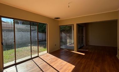 Vendo casa en Condominio del Real 3 Sector Residencial Jardin del Este a pasos de calle Vicente Mendez comuna de Chillán