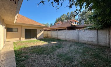 Vendo casa en Condominio del Real 3 Sector Residencial Jardin del Este a pasos de calle Vicente Mendez comuna de Chillán