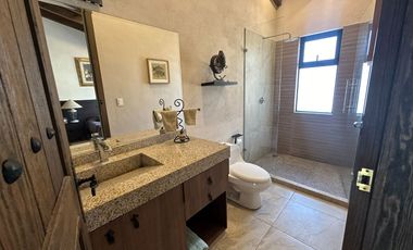 Residencia de lujo en Balcones de Juriquilla, Querétaro.
