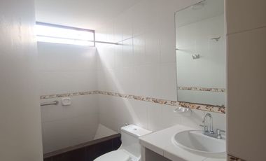 Las Gardenias Surco amplio departamento cerca a parque