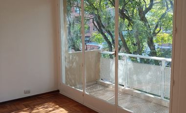 Gran Departamento 4 Ambientes en Belgrano con Cochera Fija