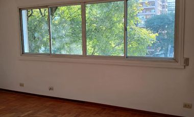 Gran Departamento 4 Ambientes en Belgrano con Cochera Fija