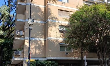 Gran Departamento 4 Ambientes en Belgrano con Cochera Fija