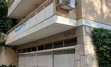 Gran Departamento 4 Ambientes en Belgrano con Cochera Fija