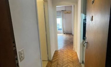 Monoambiente en Edificio Talcahuano y Av Santa Fe