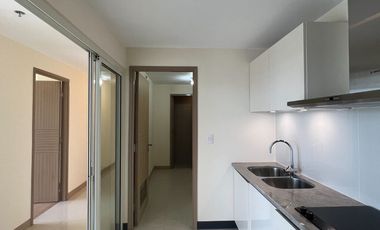 For Sale 3 Bedroom Rent to Own Condo with FREE parking in Albany Yorkshire BGC