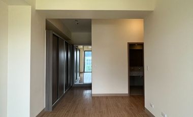 For Sale 3 Bedroom Rent to Own Condo with FREE parking in Albany Yorkshire BGC