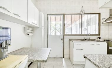 EN VENTA LINDA CASA EN LA REINA
