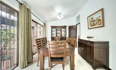 EN VENTA LINDA CASA EN LA REINA