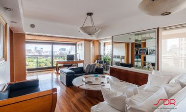 Impecable Piso Muy Luminoso con Cochera Fija - Palermo Chico