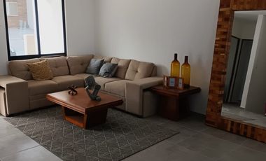 Casa con amplias recamaras y cuarto de juegos