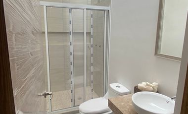 Casa con amplias recamaras y cuarto de juegos