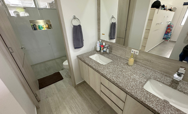 La casa con mas remodelaciones a la venta en el condominio Palma Real