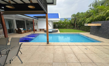 La casa con mas remodelaciones a la venta en el condominio Palma Real