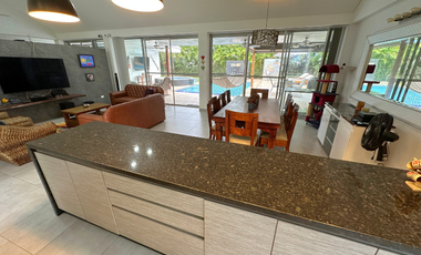 La casa con mas remodelaciones a la venta en el condominio Palma Real