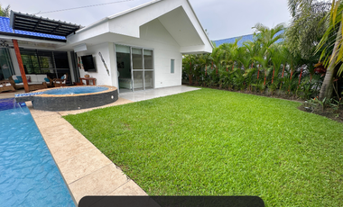 La casa con mas remodelaciones a la venta en el condominio Palma Real