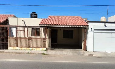 Casa en venta en Hermosillo, Hermosillo - Estacionamiento