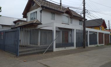 SE vende o arrienda casa de 5 dormitorios en Linares