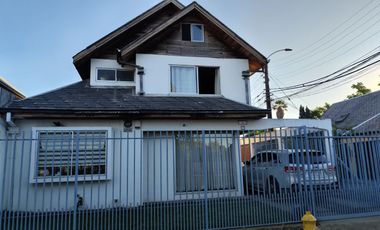 SE vende o arrienda casa de 5 dormitorios en Linares