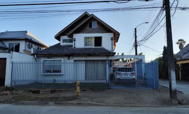 SE vende o arrienda casa de 5 dormitorios en Linares