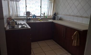 SE vende o arrienda casa de 5 dormitorios en Linares