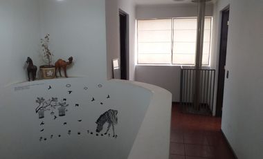 SE vende o arrienda casa de 5 dormitorios en Linares