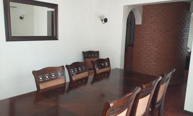 SE vende o arrienda casa de 5 dormitorios en Linares
