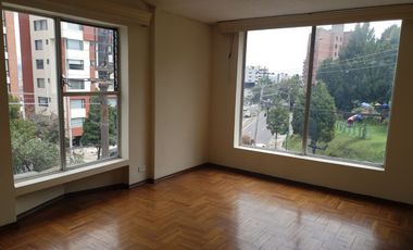 Venta de Casa Rentera para Negocio o Vivienda, El Batán, Zona Parque Metropolitano