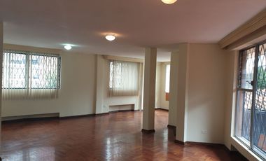 Venta de Casa Rentera para Negocio o Vivienda, El Batán, Zona Parque Metropolitano